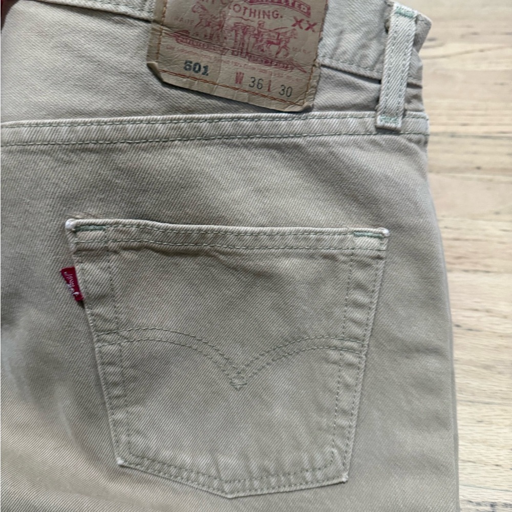 Levi's 501 Men's Light Tan Straight Jeans